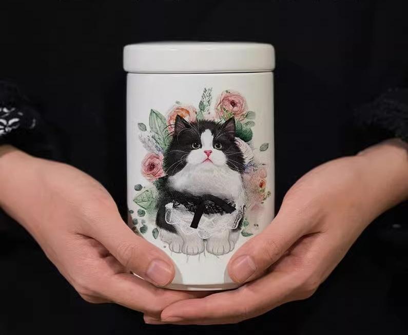 SketchMemories Pet Portrait Urn